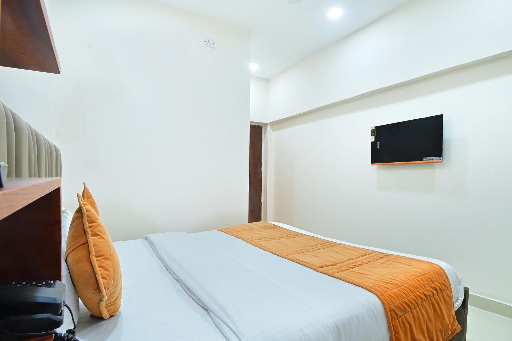 Chowdhry Tourist Lodge - New Delhi Railway Station - 2 Minutes Walk Esterno foto