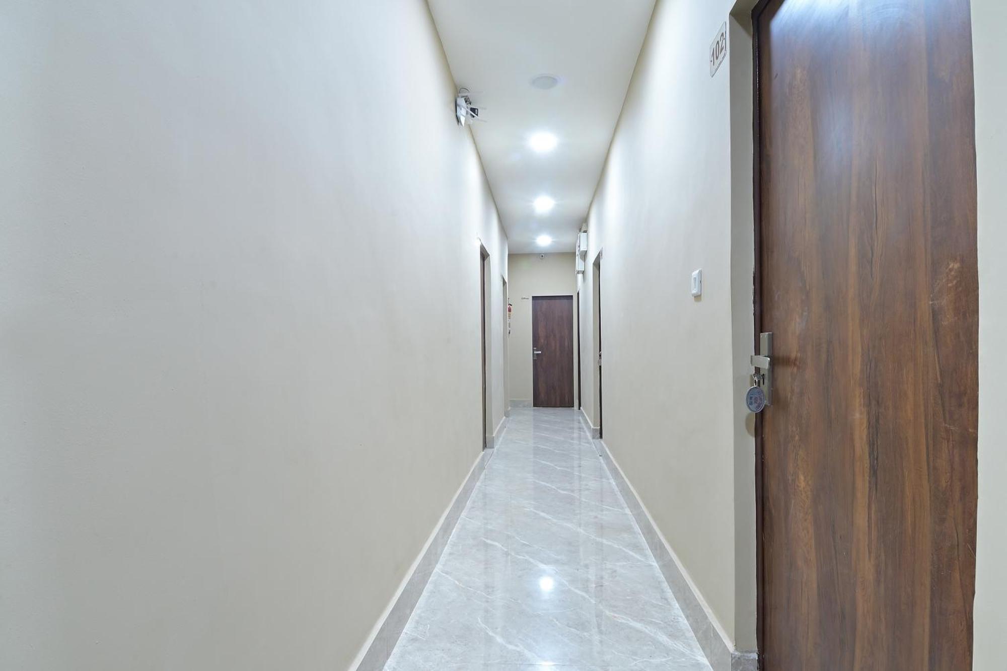Chowdhry Tourist Lodge - New Delhi Railway Station - 2 Minutes Walk Esterno foto