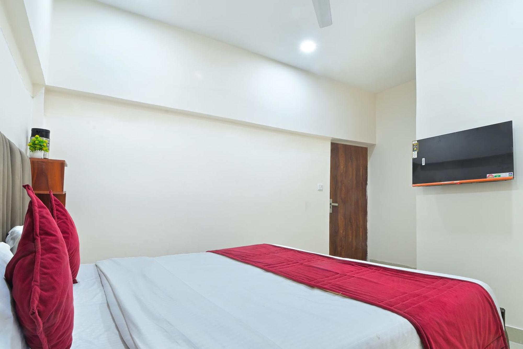 Chowdhry Tourist Lodge - New Delhi Railway Station - 2 Minutes Walk Esterno foto